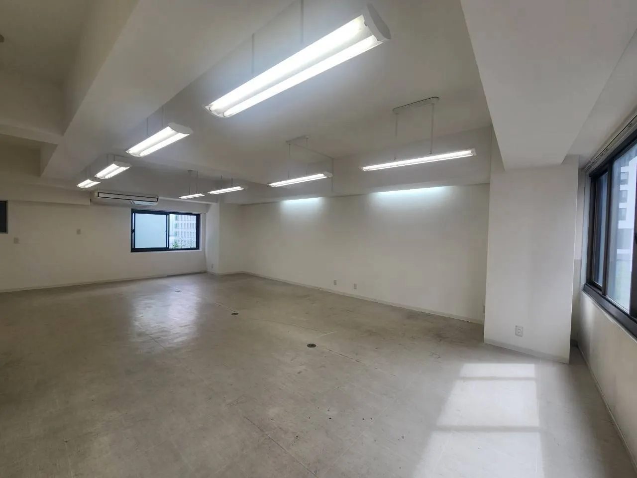 【テナント】西井ビル 6F ｜ 心斎橋駅 徒歩8分・なんば駅 徒歩7分